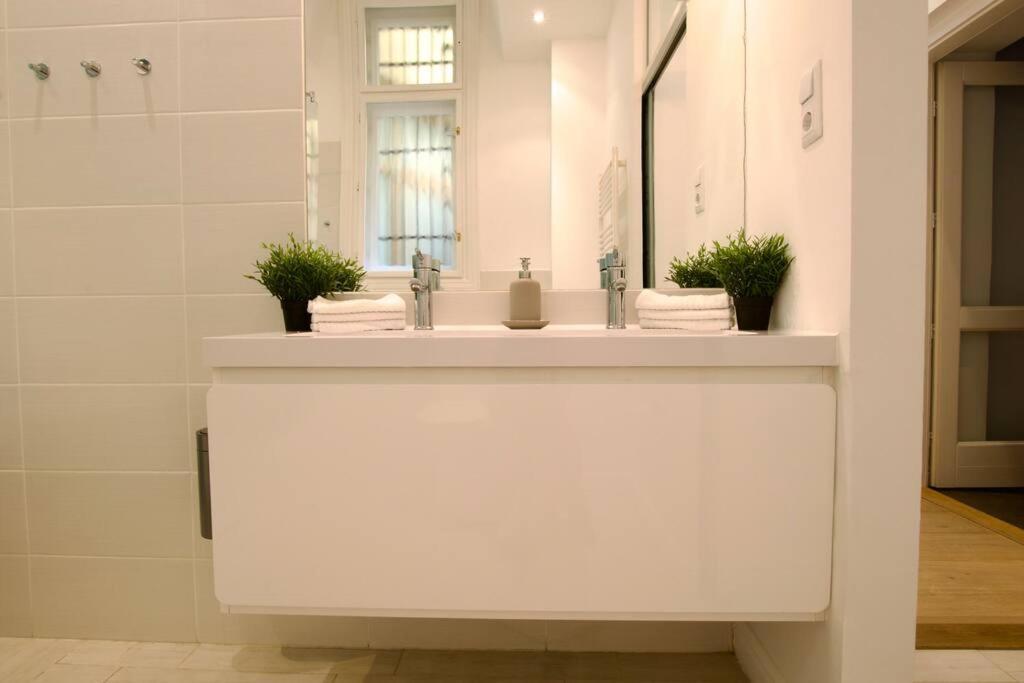 Premium Apartment By Hi5- Anker Apartment Budapeszt Zewnętrze zdjęcie