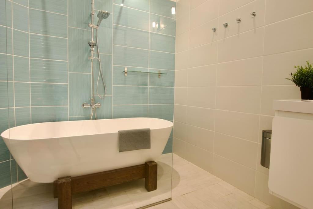 Premium Apartment By Hi5- Anker Apartment Budapeszt Zewnętrze zdjęcie