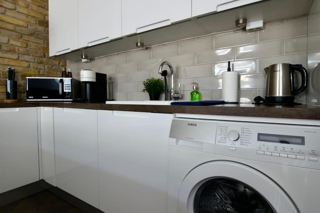 Premium Apartment By Hi5- Anker Apartment Budapeszt Zewnętrze zdjęcie